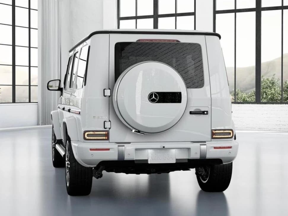 Mercedes-Benz G-Class G 580e SUV 2027 — side view