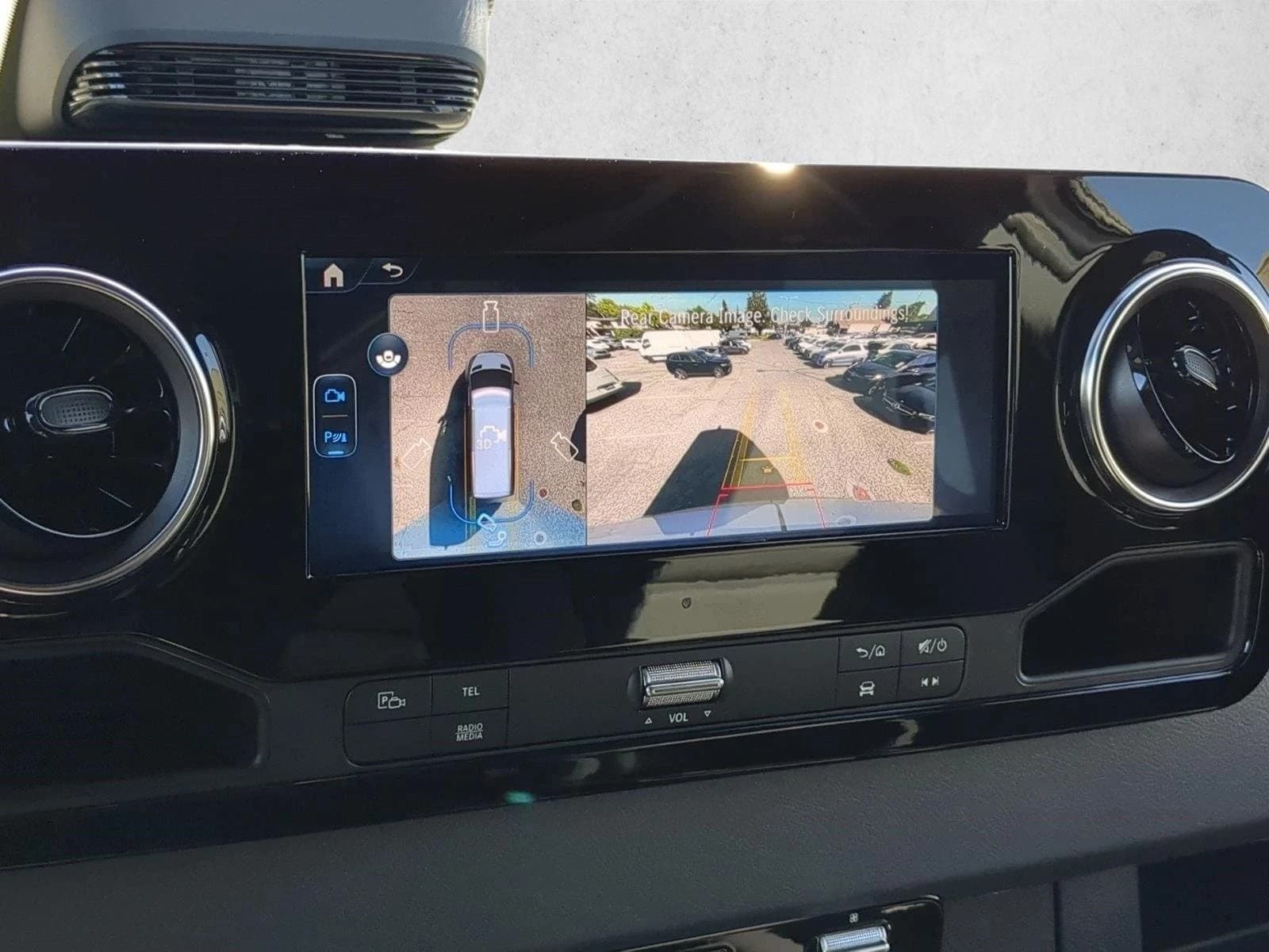 Mercedes-Benz Sprinter Cargo Van Standard Roof 4-Cyl Diesel 2500 Standard Roof I4 Diesel 144" RWD 2026 — side view