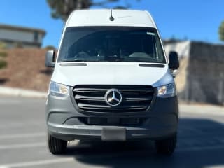 Mercedes-Benz Sprinter Crew Van Standard Roof 4-Cyl Diesel HO 2500 Standard Roof I4 Diesel HO 144" RWD