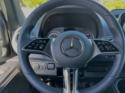 Mercedes-Benz Sprinter Crew Van Standard Roof 4-Cyl Diesel HO 2500 Standard Roof I4 Diesel HO 144" RWD 2025 — side view