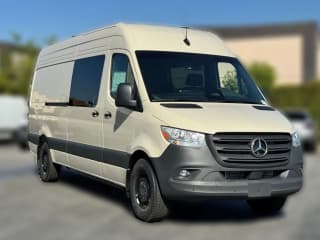 Mercedes-Benz Sprinter Crew Van High Roof 4-Cyl Diesel HO 2500 High Roof I4 Diesel HO 170" RWD