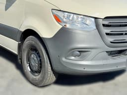Mercedes-Benz Sprinter Crew Van High Roof 4-Cyl Diesel HO 2500 High Roof I4 Diesel HO 170" RWD 2025 — side view