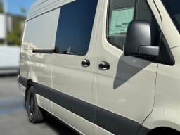 Mercedes-Benz Sprinter Crew Van High Roof 4-Cyl Diesel HO 2500 High Roof I4 Diesel HO 170" RWD 2025 — side view