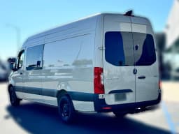 Mercedes-Benz Sprinter Crew Van High Roof 4-Cyl Diesel HO 2500 High Roof I4 Diesel HO 170" RWD 2025 — side view