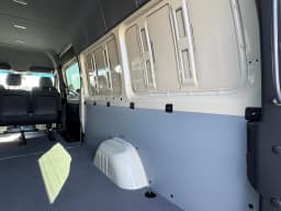 Mercedes-Benz Sprinter Crew Van High Roof 4-Cyl Diesel HO 2500 High Roof I4 Diesel HO 170" RWD 2025 — side view