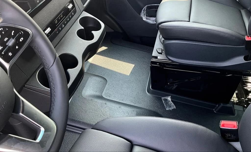 Mercedes-Benz Sprinter Cargo Van 3500 High Roof I4 Diesel HO 170" Extended RWD 2024 — side view