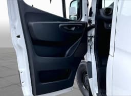 Mercedes-Benz Sprinter Crew Van Standard Roof 4-Cyl Diesel 2500 Standard Roof I4 Diesel 144" RWD 2026 — side view