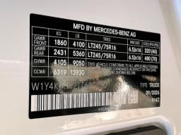 Mercedes-Benz Sprinter Cargo Van Standard Roof 4-Cyl Diesel 2500 Standard Roof I4 Diesel 144" RWD 2026 — side view