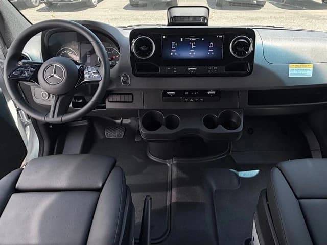 Mercedes-Benz Sprinter Cargo Van Standard Roof 4-Cyl Diesel 2500 Standard Roof I4 Diesel 144" RWD 2026 — side view
