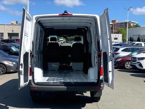 Mercedes-Benz Sprinter Crew Van Standard Roof 4-Cyl Diesel 2500 Standard Roof I4 Diesel 144" RWD 2026 — side view