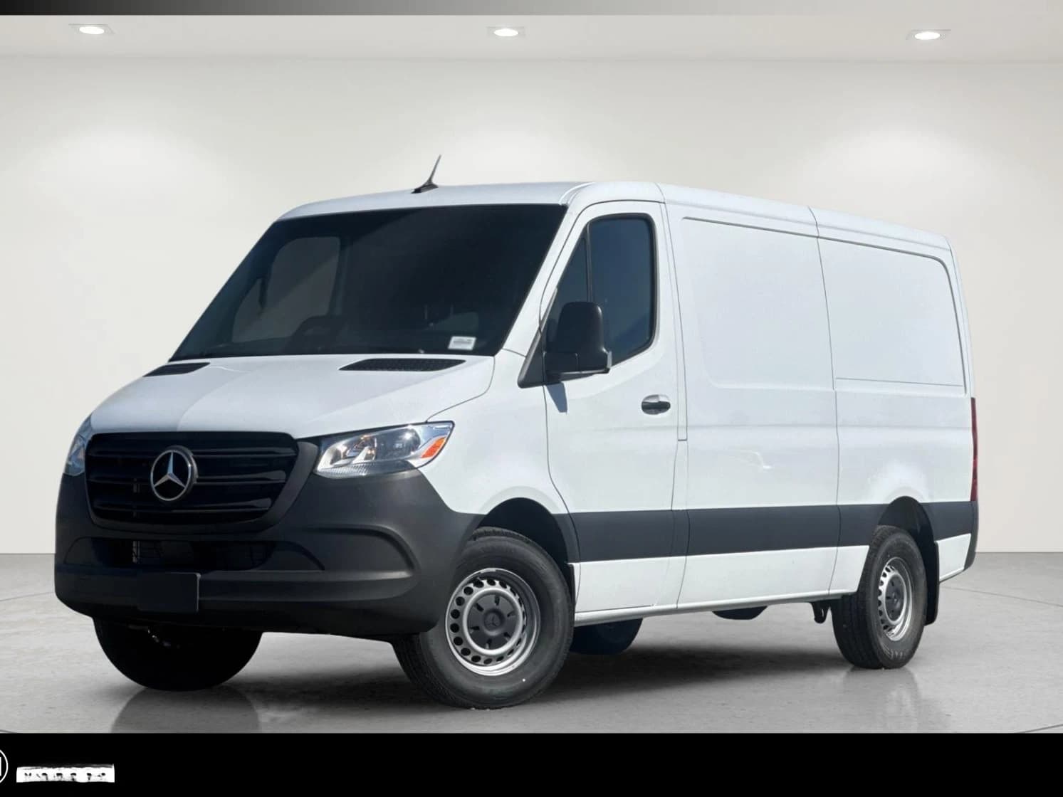 Mercedes-Benz Sprinter Cargo Van Standard Roof 4-Cyl Diesel 2500 Standard Roof I4 Diesel 144" RWD 2026 — side view