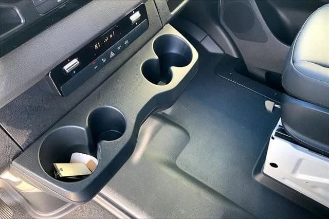 Mercedes-Benz Sprinter Crew Van Standard Roof 4-Cyl Diesel 2500 Standard Roof I4 Diesel 144" RWD 2026 — side view