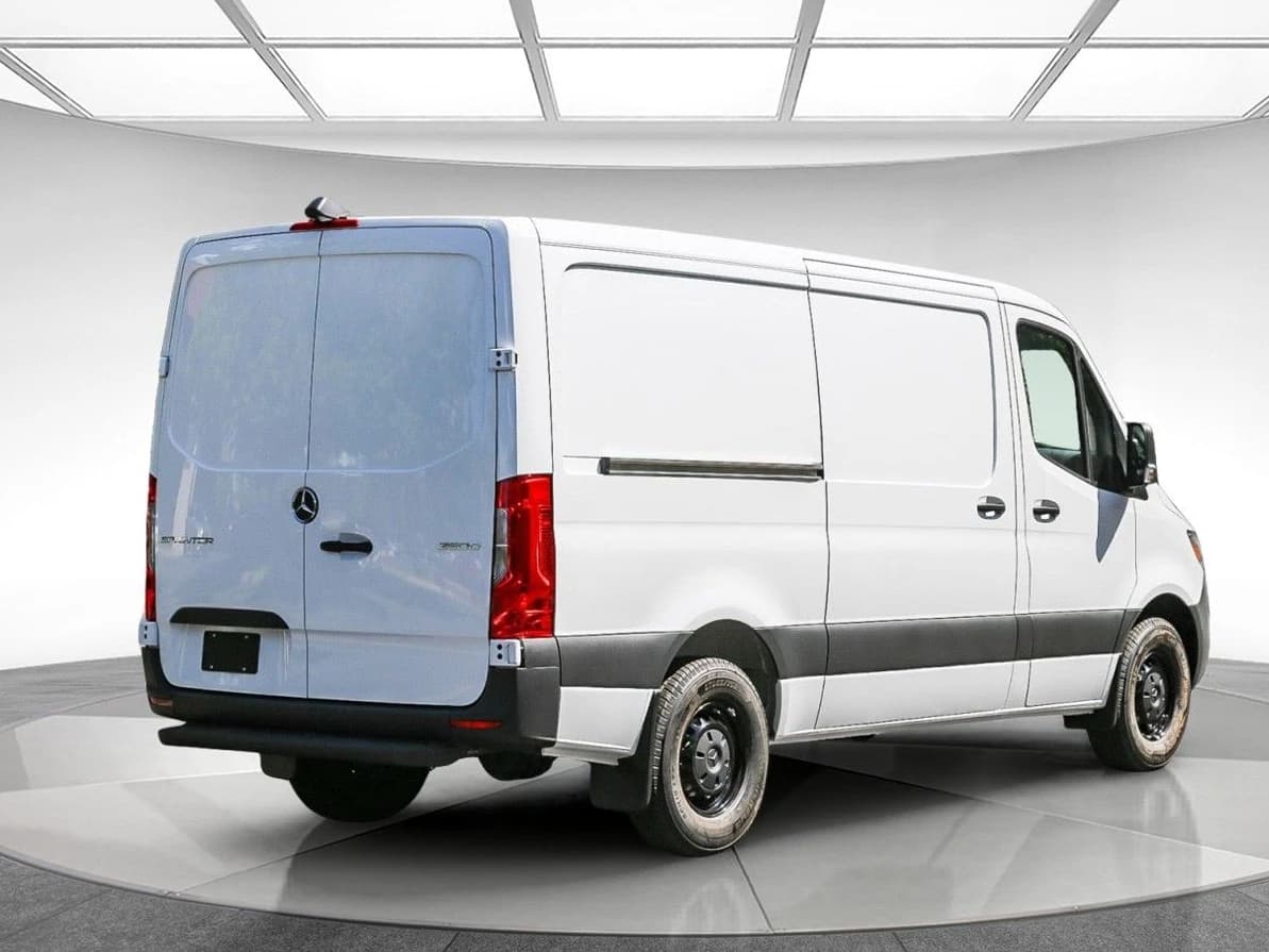 Mercedes-Benz Sprinter Cargo Van Standard Roof 4-Cyl Diesel 2500 Standard Roof I4 Diesel 144" RWD 2026 — side view