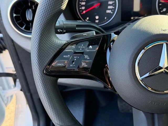 Mercedes-Benz Sprinter Crew Van Standard Roof 4-Cyl Diesel 2500 Standard Roof I4 Diesel 144" RWD 2026 — side view