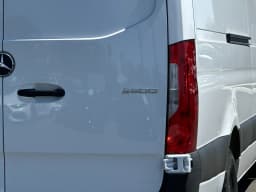 Mercedes-Benz Sprinter Cargo Van High Roof 4-Cyl Diesel 2500 High Roof I4 Diesel 170" RWD 2026 — side view