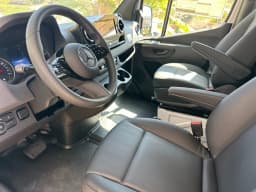 Mercedes-Benz Sprinter Crew Van Standard Roof 4-Cyl Diesel HO 2500 Standard Roof I4 Diesel HO 144" RWD 2026 — side view