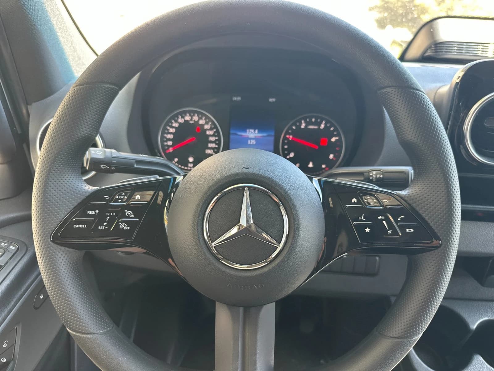 Mercedes-Benz Sprinter Crew Van Standard Roof 4-Cyl Diesel HO 2500 Standard Roof I4 Diesel HO 144" RWD 2026 — side view