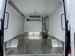 Mercedes-Benz Sprinter Cargo Van Standard Roof 4-Cyl Diesel HO 2500 Standard Roof I4 Diesel HO 144" RWD 2026 — side view