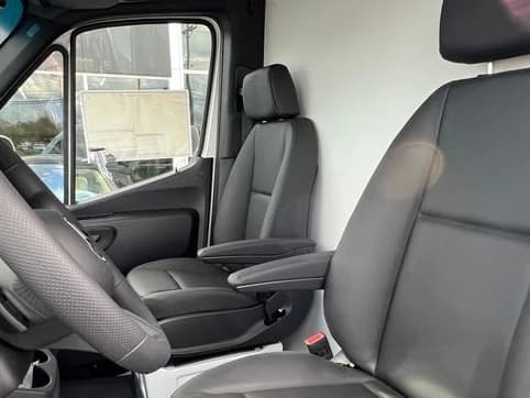 Mercedes-Benz Sprinter Cargo Van Standard Roof 4-Cyl Diesel HO 2500 Standard Roof I4 Diesel HO 144" RWD 2026 — side view