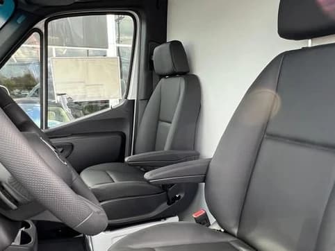 Mercedes-Benz Sprinter Cargo Van Standard Roof 4-Cyl Diesel HO 2500 Standard Roof I4 Diesel HO 144" RWD 2026 — side view