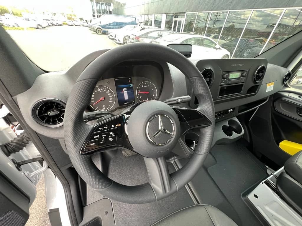 Mercedes-Benz Sprinter Cargo Van Standard Roof 4-Cyl Diesel HO 2500 Standard Roof I4 Diesel HO 144" RWD 2026 — side view