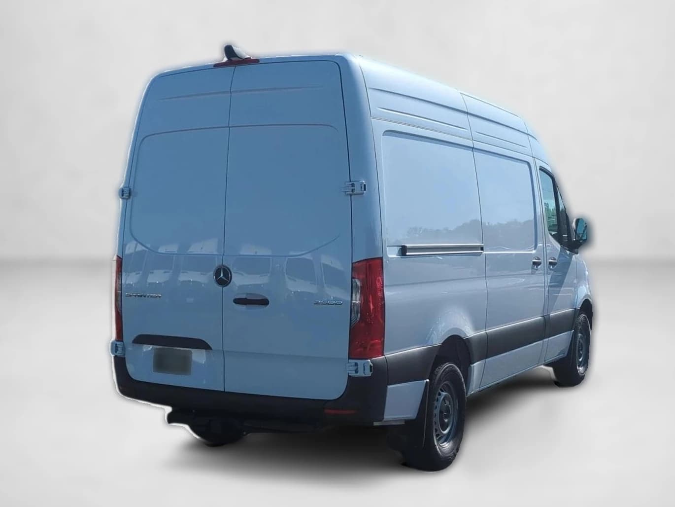 Mercedes-Benz Sprinter Crew Van Standard Roof 4-Cyl Diesel HO 2500 Standard Roof I4 Diesel HO 144" RWD 2026 — side view