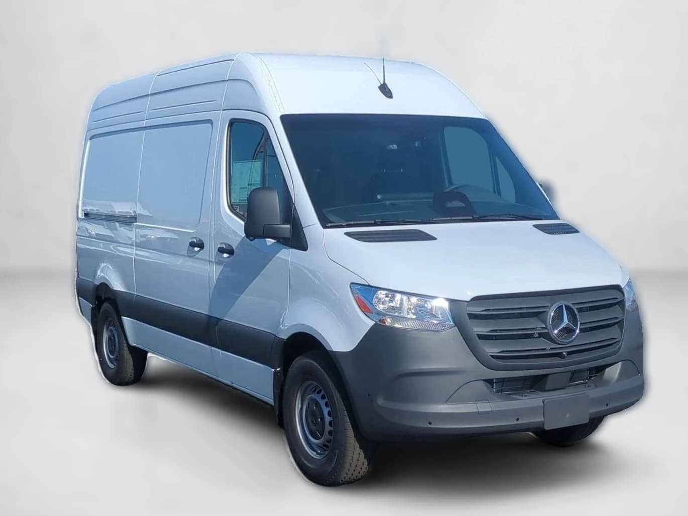 Mercedes-Benz Sprinter Crew Van Standard Roof 4-Cyl Diesel HO 2500 Standard Roof I4 Diesel HO 144" RWD 2026 — side view