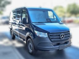 Mercedes-Benz Sprinter Crew Van Standard Roof 4-Cyl Diesel HO 2500 Standard Roof I4 Diesel HO 144" RWD 2026 — side view