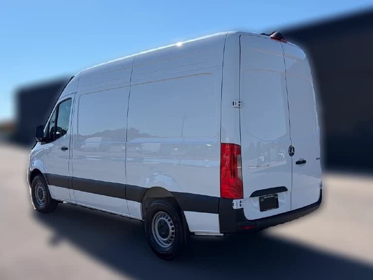 Mercedes-Benz Sprinter Cargo Van Standard Roof 4-Cyl Diesel HO 2500 Standard Roof I4 Diesel HO 144" RWD 2025 — side view