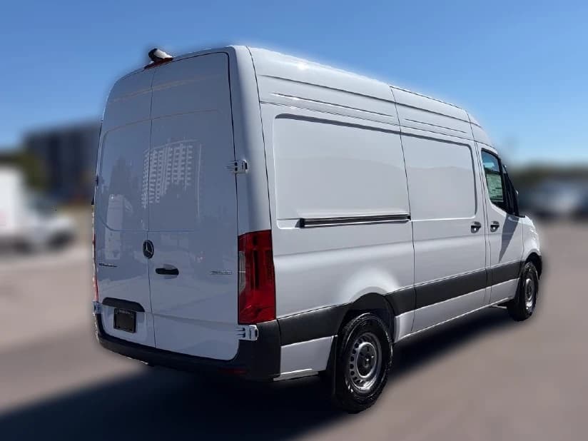 Mercedes-Benz Sprinter Cargo Van Standard Roof 4-Cyl Diesel HO 2500 Standard Roof I4 Diesel HO 144" RWD 2025 — side view