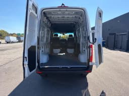 Mercedes-Benz Sprinter Cargo Van Standard Roof 4-Cyl Diesel HO 2500 Standard Roof I4 Diesel HO 144" RWD 2025 — side view