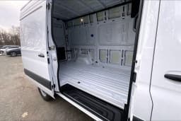 Mercedes-Benz Sprinter Crew Van Standard Roof 4-Cyl Diesel HO 2500 Standard Roof I4 Diesel HO 144" AWD 2026 — side view