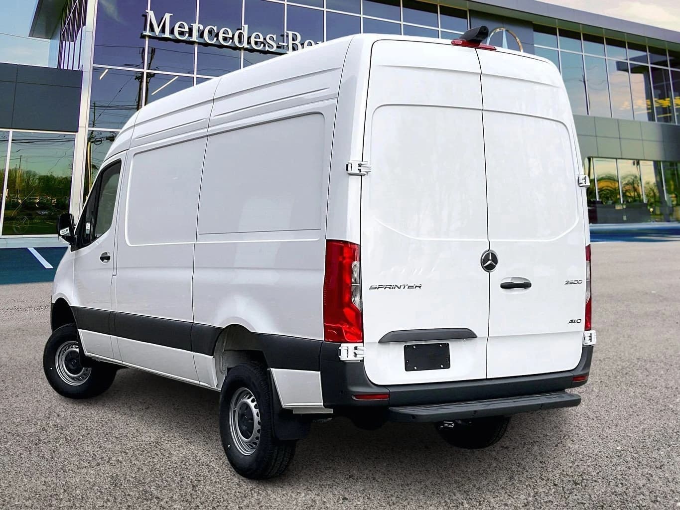 Mercedes-Benz Sprinter Crew Van Standard Roof 4-Cyl Diesel HO 2500 Standard Roof I4 Diesel HO 144" AWD 2026 — side view