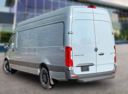 Mercedes-Benz Sprinter Crew Van High Roof 4-Cyl Diesel HO 2500 High Roof I4 Diesel HO 170" RWD 2026 — side view