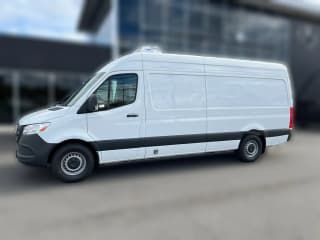Mercedes-Benz Sprinter Cargo Van High Roof 4-Cyl Diesel HO 2500 High Roof I4 Diesel HO 170" RWD