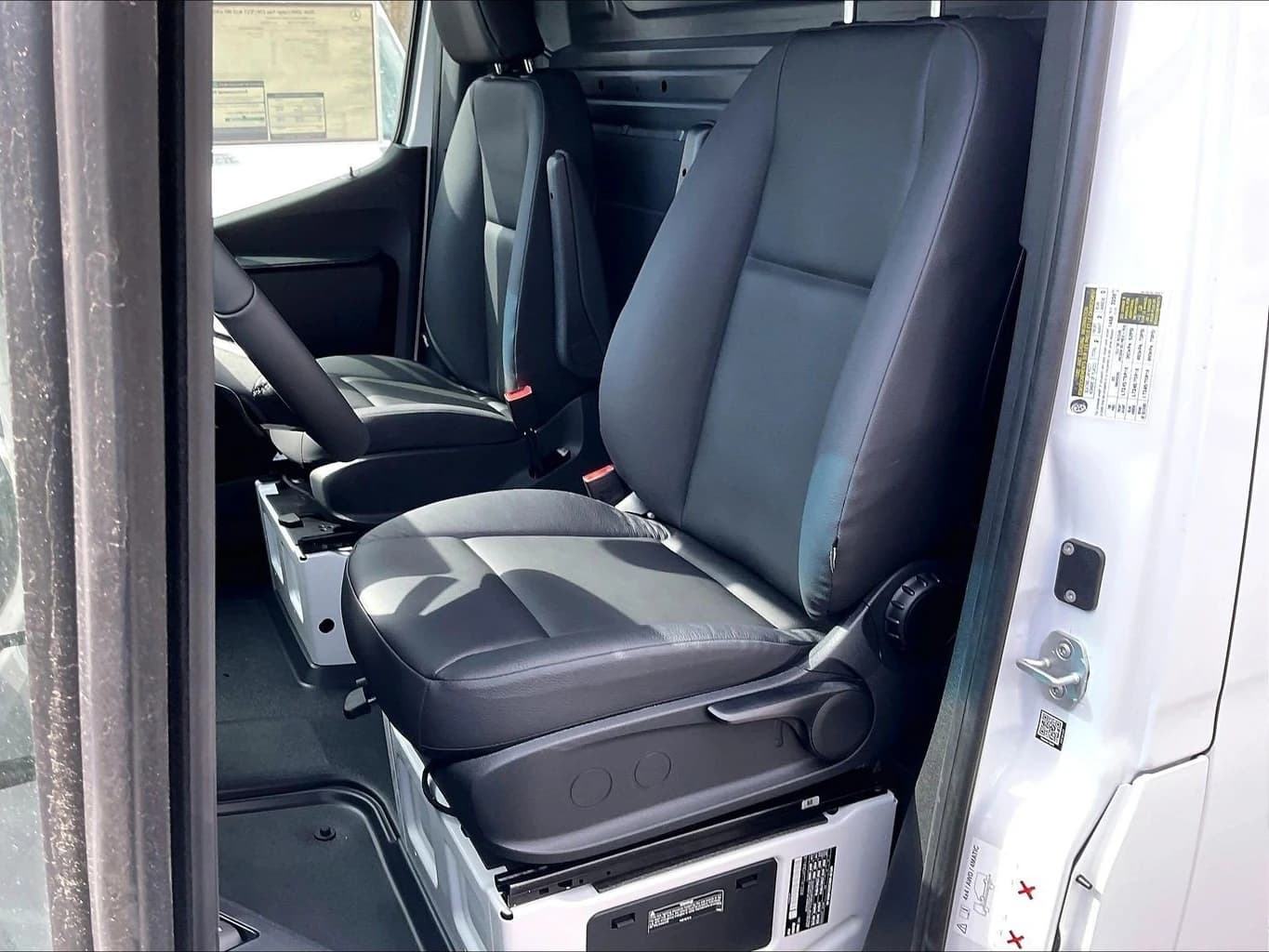 Mercedes-Benz Sprinter Cargo Van High Roof 4-Cyl Diesel HO 2500 High Roof I4 Diesel HO 170" Extended AWD 2026 — side view