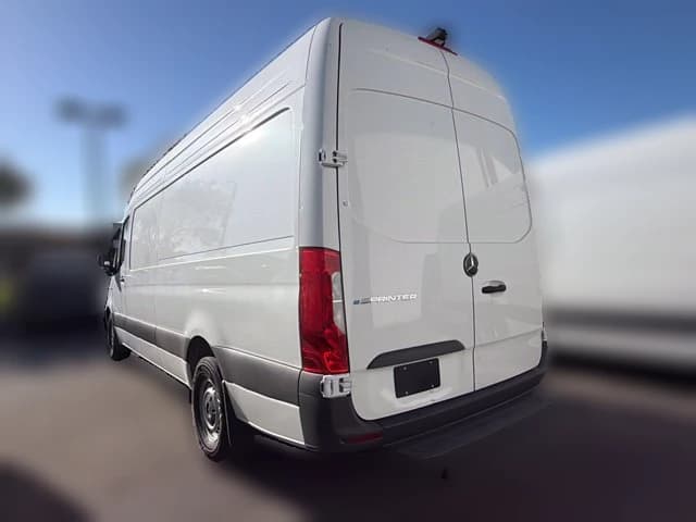Mercedes-Benz eSprinter Cargo Van High Roof 2500 High Roof 170" RWD 2025 — side view