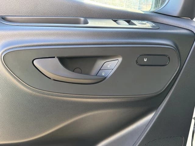 Mercedes-Benz eSprinter Cargo Van High Roof 2500 High Roof 170" RWD 2025 — side view