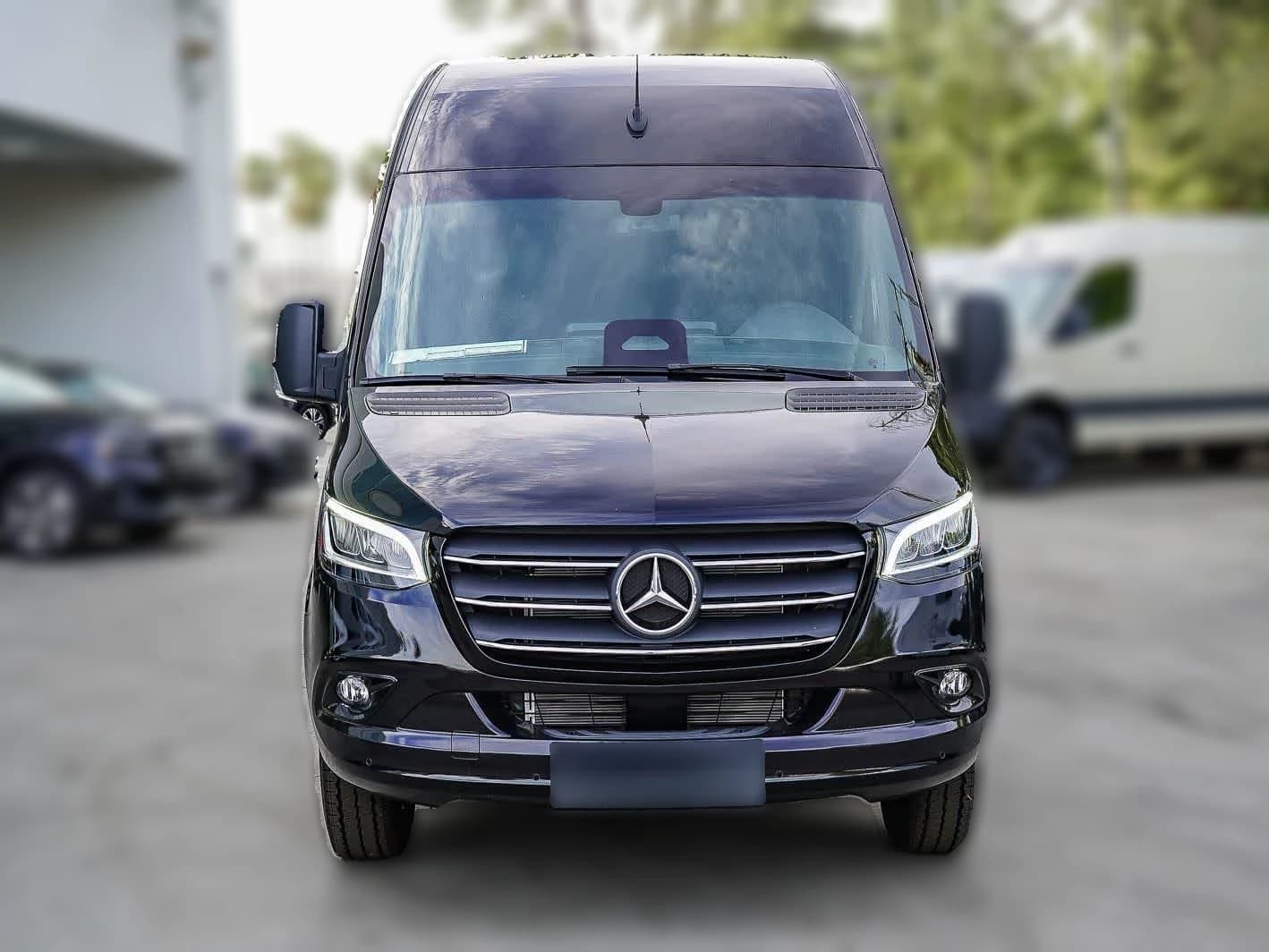 Mercedes-Benz Sprinter Cargo Van High Roof 4-Cyl Diesel HO 3500XD High Roof I4 Diesel HO 170" Extended RWD 2026 — side view