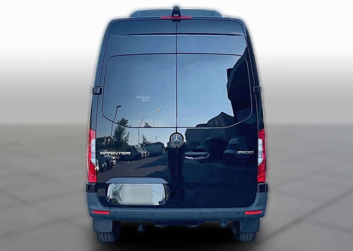 Mercedes-Benz Sprinter Passenger Van Standard Roof 4-Cyl Diesel 2500 Standard Roof I4 Diesel 144" RWD 2026 — side view