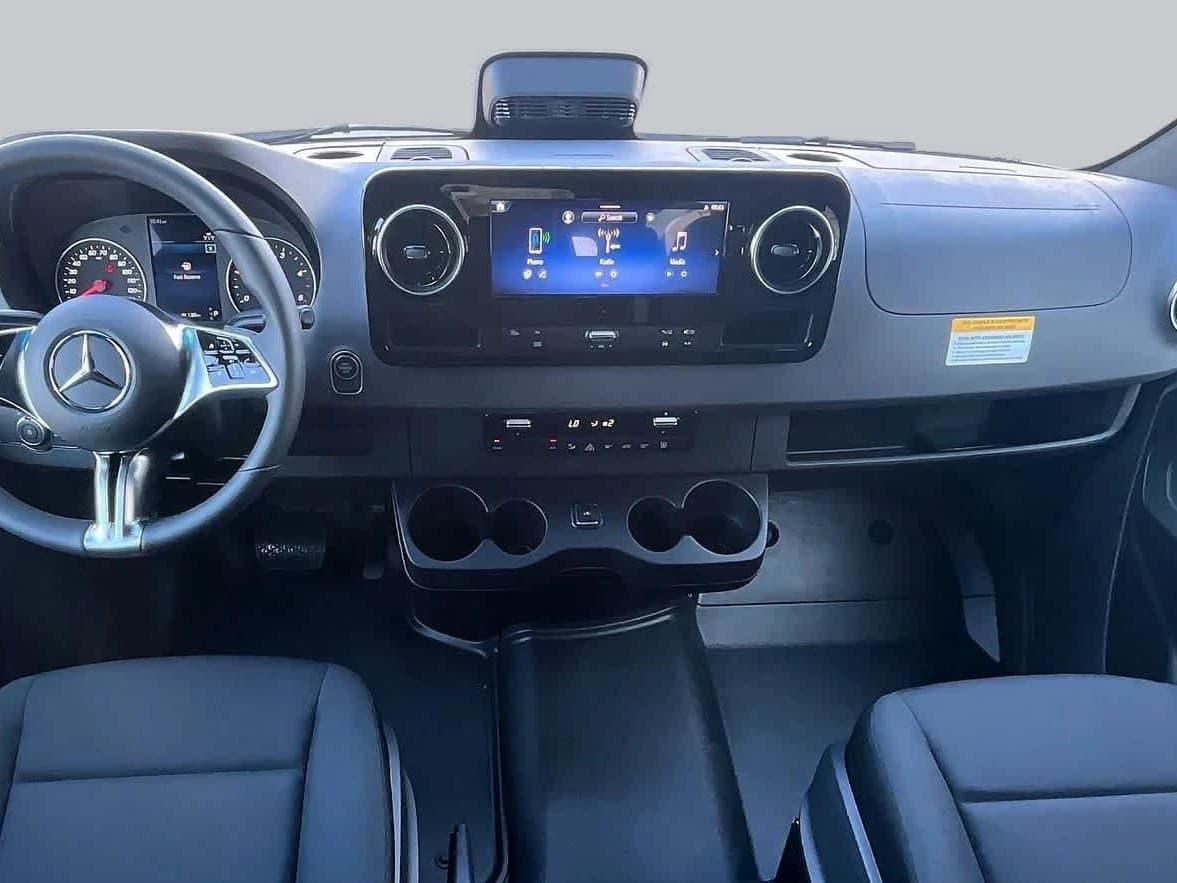 Mercedes-Benz Sprinter Passenger Van Standard Roof 4-Cyl Diesel 2500 Standard Roof I4 Diesel 144" RWD 2026 — side view