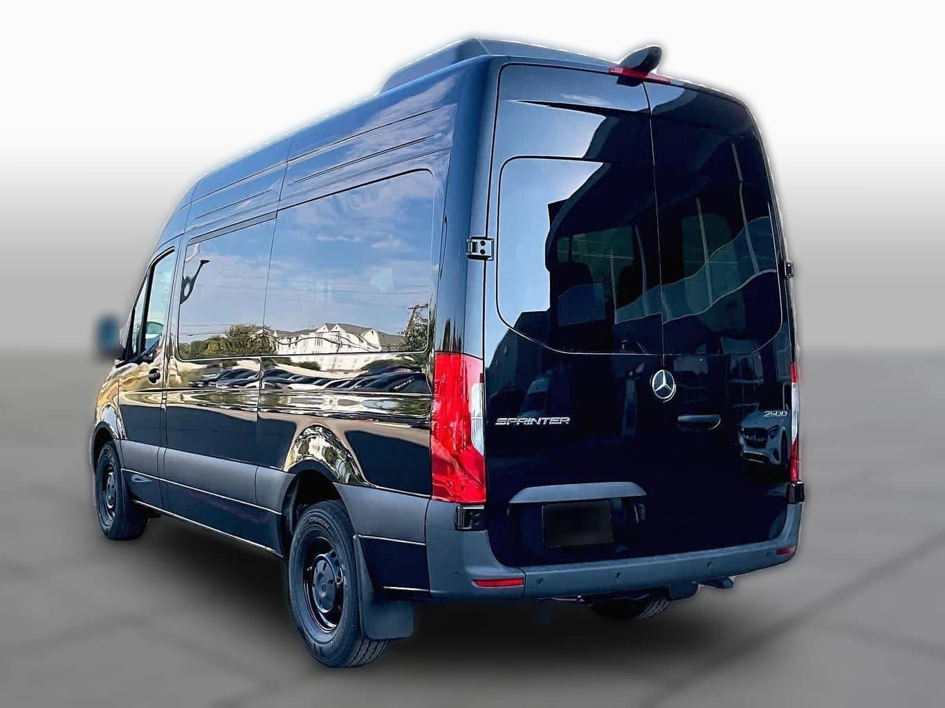 Mercedes-Benz Sprinter Passenger Van Standard Roof 4-Cyl Diesel 2500 Standard Roof I4 Diesel 144" RWD 2026 — side view