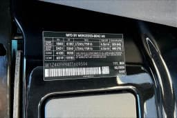 Mercedes-Benz Sprinter Passenger Van Standard Roof 4-Cyl Diesel 2500 Standard Roof I4 Diesel 144" RWD 2026 — side view