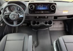 Mercedes-Benz Sprinter Passenger Van High Roof 4-Cyl Diesel 2500 High Roof I4 Diesel 170" RWD 2026 — side view
