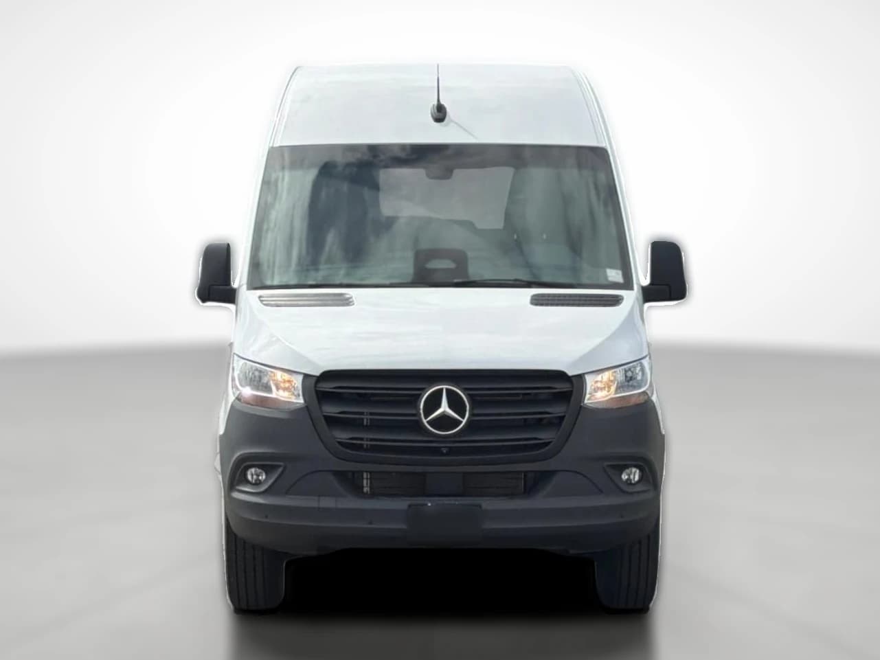 Mercedes-Benz Sprinter Passenger Van High Roof 4-Cyl Diesel 2500 High Roof I4 Diesel 170" RWD 2026 — side view