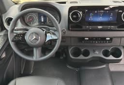 Mercedes-Benz Sprinter Passenger Van High Roof 4-Cyl Diesel 2500 High Roof I4 Diesel 170" RWD 2026 — side view