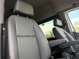 Mercedes-Benz Sprinter Passenger Van High Roof 4-Cyl Diesel 2500 High Roof I4 Diesel 170" RWD 2026 — side view