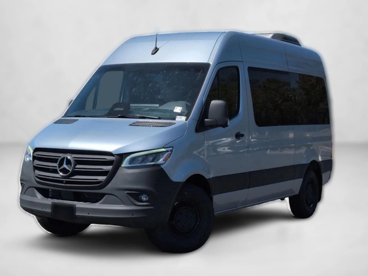 Mercedes-Benz Sprinter Passenger Van Standard Roof 4-Cyl Diesel HO 2500 Standard Roof I4 Diesel HO 144" RWD 2026 — side view