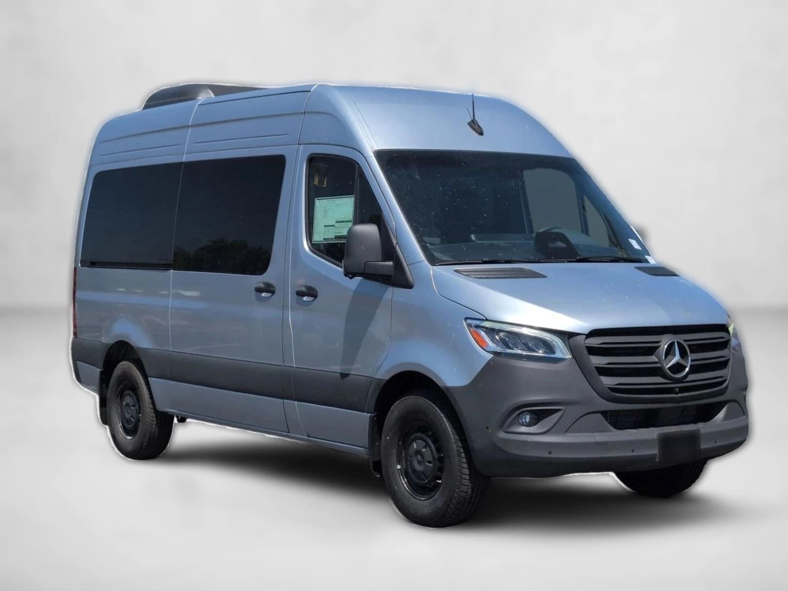 Mercedes-Benz Sprinter Passenger Van Standard Roof 4-Cyl Diesel HO 2500 Standard Roof I4 Diesel HO 144" RWD 2026 — side view