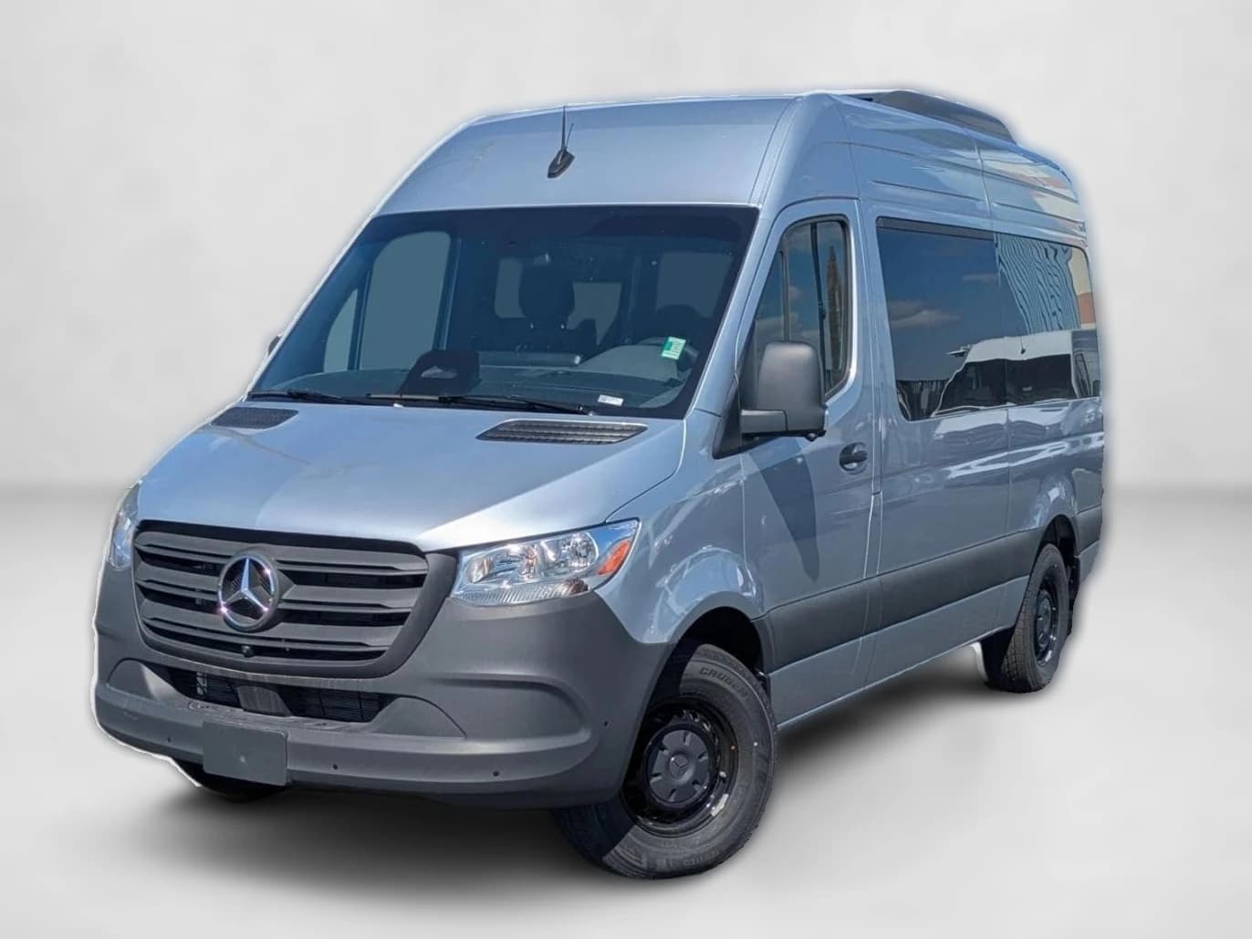 Mercedes-Benz Sprinter Passenger Van Standard Roof 4-Cyl Diesel HO 2500 Standard Roof I4 Diesel HO 144" RWD 2025 — side view